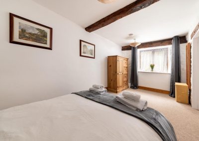 Luxury dog-friendly holiday cottage with 7 bedrooms in Wales | Cae Madog Barn