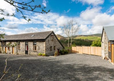 Holiday accommodation for groups and large families in Wales | Cae Madog Barn