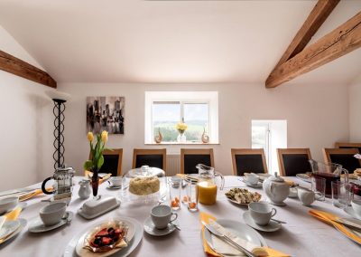 Spacious dining area for 16 guests | | Cae Madog Barn